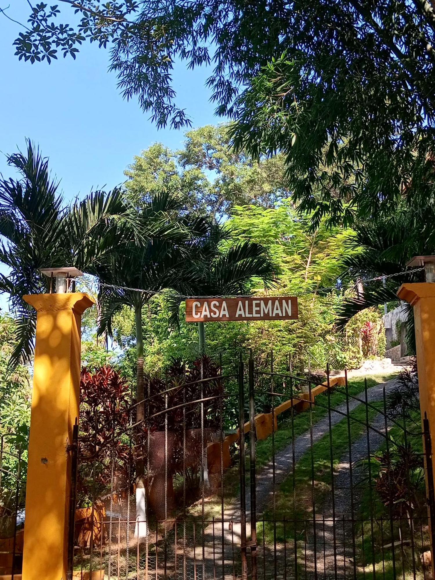 דירות פלורס Casa Aleman מראה חיצוני תמונה